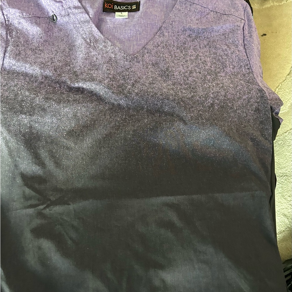 Women Scrub Tops Bundle - Picture 7 of 9